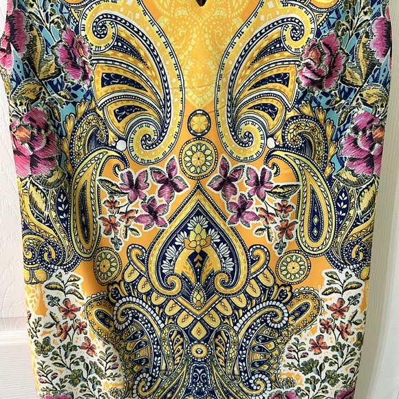 Eci Paisley Pencil Dress - Picture 2 of 10